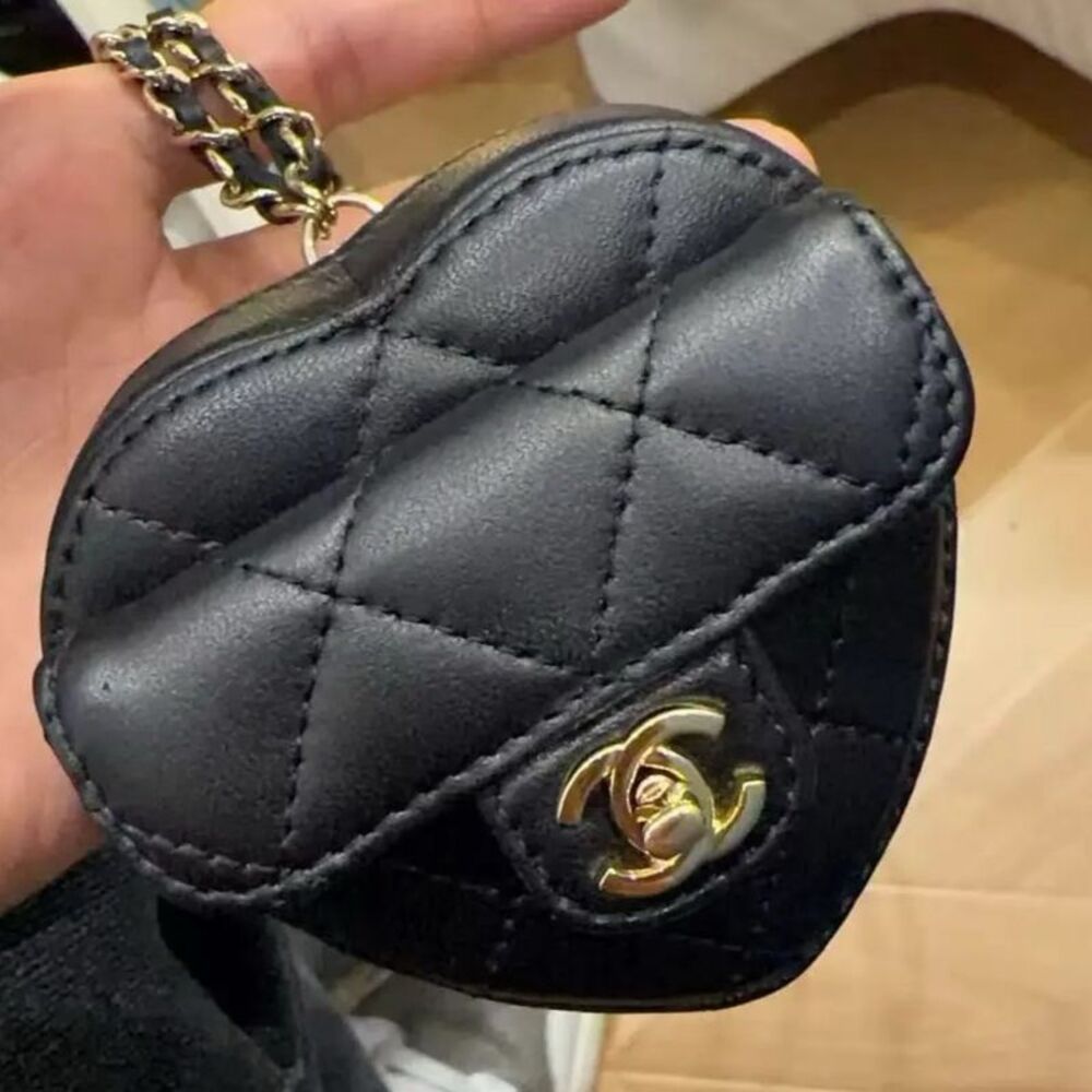 Chanel Women Pre-Loved Bag Very Good Condition